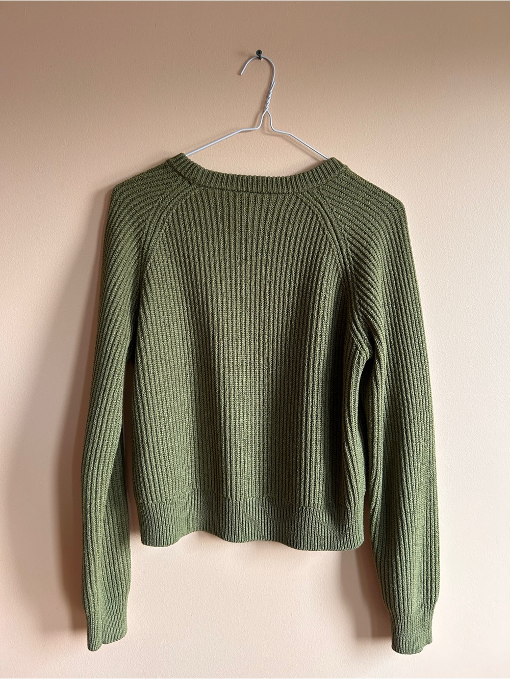 Simon’s Olive Green Ribbed Crewneck Sweater - Picture 3 of 5